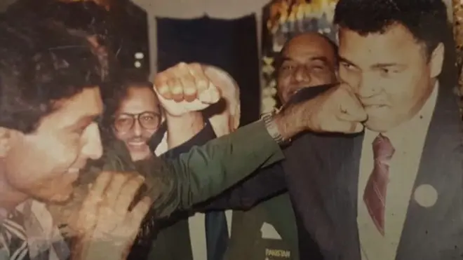 عظیم باکسر محمد علی کے ساتھ