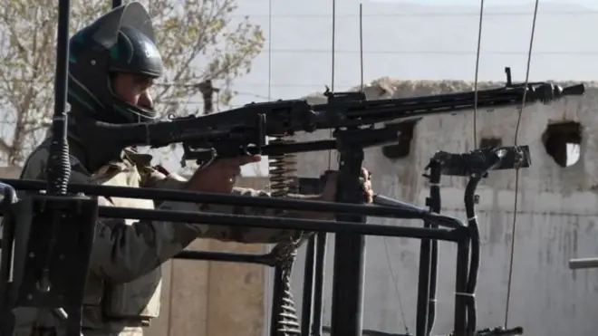 ځايي خلک وايي د پښتون ژغورنې غورځنګ د هڅو له امله پوځ دا پوستې ختموي.