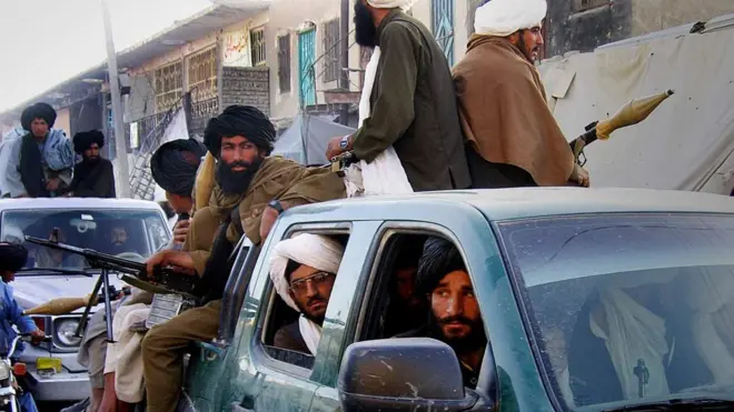 در نشست مسکو که هفته گذشته برگزار شده بود، اشتراک کنندگان تأکید کردند که بحران افغانستان راه حل نظامی ندارد