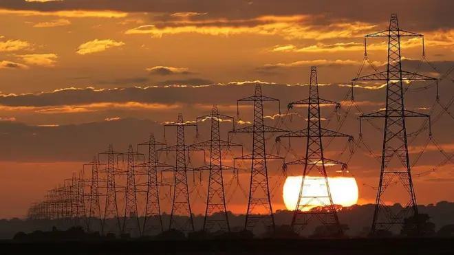 พลังงาน, กระทรวงพลังงาน, อารีพงศ์ ภู่ชอุ่ม, เขื่อนมายตง, ถ่านหิน, แม่เมาะ, โรงไฟฟ้า, ไทย, เมียนมา, ซื้อขายไฟฟ้า