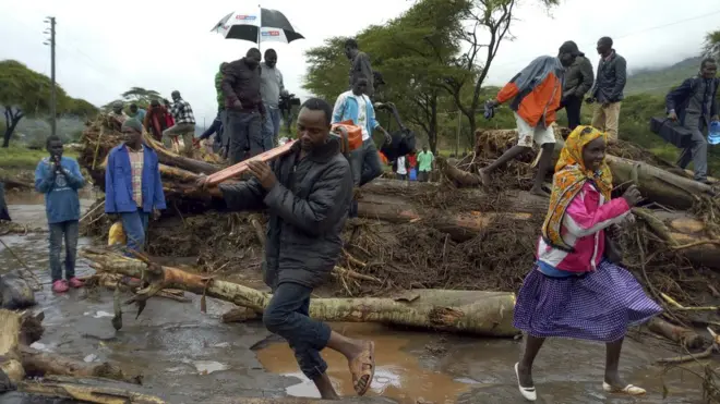 Imiryango iharugwa mu majana yarataye izabo