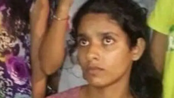 బీహెచ్‌యూ లాఠీఛార్జి ఘటనలో గాయపడ్డ విద్యార్థినులు