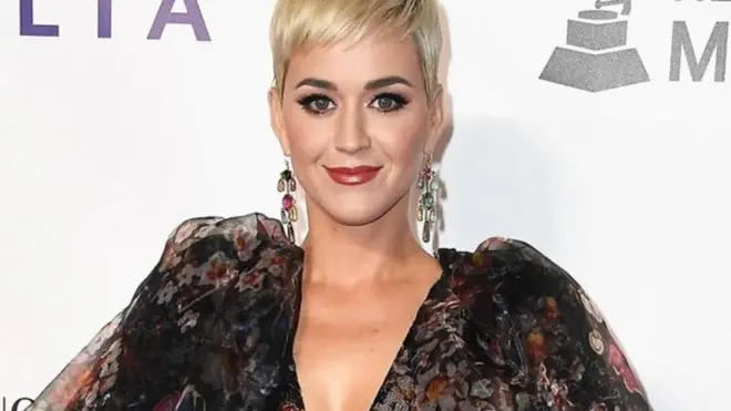 نگاهی به جدول پرفروش‌ترین تک آهنگ‌ها و آلبوم‌های موسیقی پاپ و راک بریتانیا‏‏