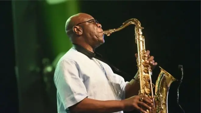 Mwanmuziki nguli wa muziki wa Jazz Manu Dibango afariki dunia