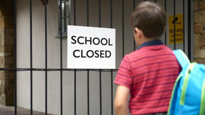 Scotland schools strike Strikes at Scottish schools go into