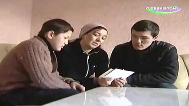 Кўрсатувда маҳбусларнинг оила аъзолари ҳам намойиш этилди.