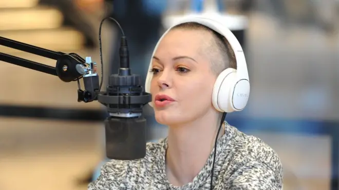 Роуз Макгоуэн стала одной из первых и самых неистовых в критике Харви Вайнштейна актрис