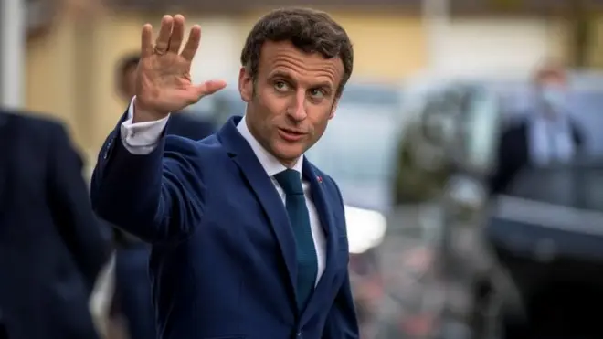 O presidente francês, Emmanuel Macron, foi reeleito com 58,6% dos votos