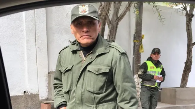 Según la versión de México, funcionarios de inteligencia y seguridad de Bolivia vigilan desde el pasado 11 de noviembre las sedes diplomáticas de su país en La Paz.