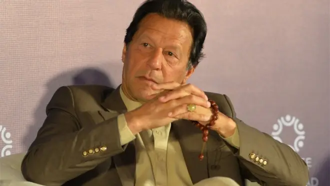 عمران خان کا بیان ایک ایسے وقت سامنے آیا ہے جب پاکستان میں 24 گھنٹوں کے دوران کورونا وائرس کے مریضوں کی تعداد میں تین گنا اضافہ ہوا ہے