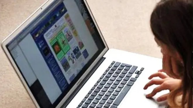 ఇంటర్నెట్ బ్రౌజింగ్, అమీనా అల్ నూన్