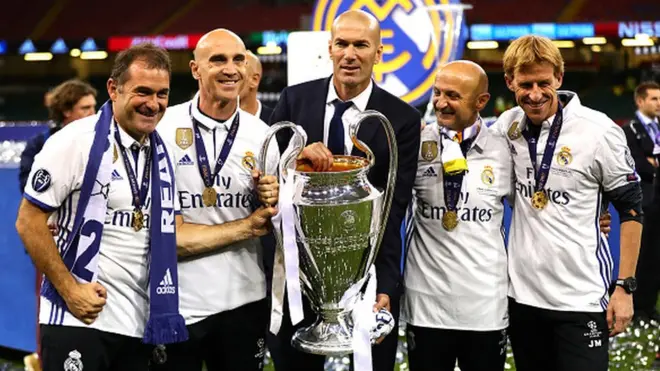 Зінедін Зідан та команда