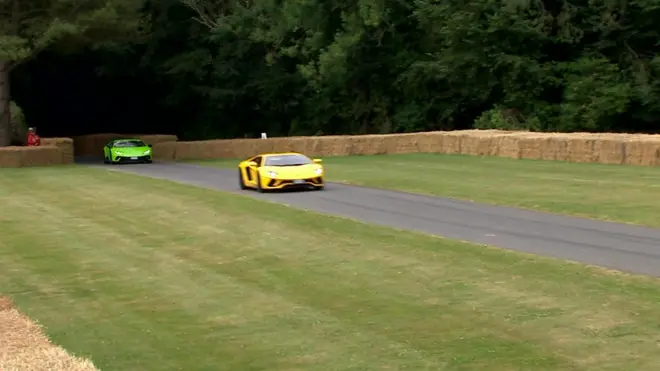 مهرجان "غود وود" للسيارات السريعة في بريطانيا