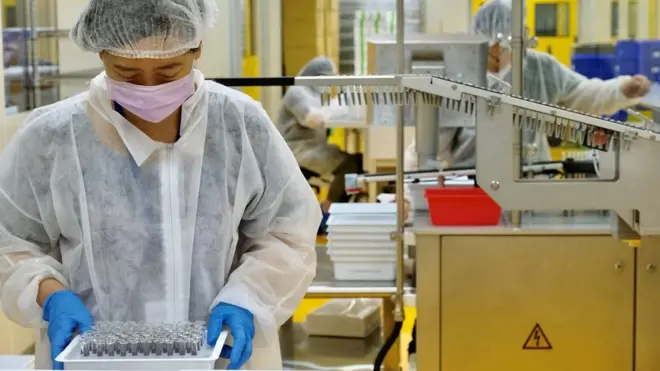 外界分析，"高端"疫苗被世卫"团结试验"计划选中的主要原因之一在于该疫苗的储运便利性。