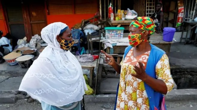 Obinrin meji n sọrọ