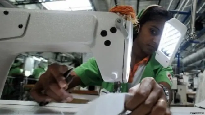 ශ්රී ලංකා ඇඟලුම්