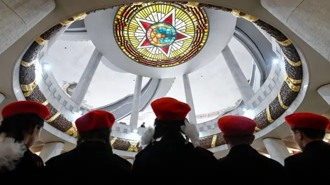 Дети в музее Сталинградской битвы