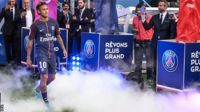 كان نيمار قد انتقد مجلس ادارة برشلونة