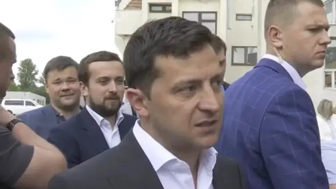 Зеленьский пояснив ситуацію з Богданом під час візиту на Івано-Франківщину. Сам Андрій Богдан супроводжував його у цій поїздці