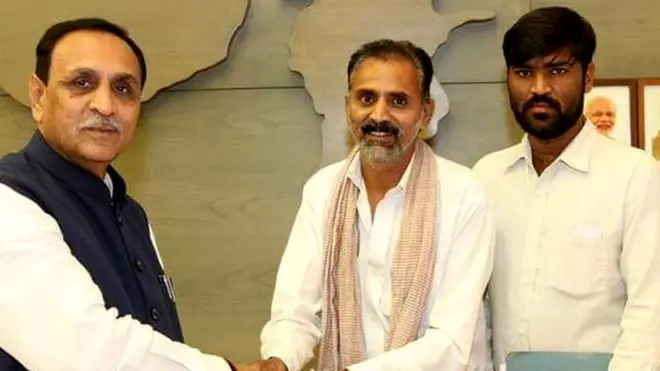 સરવૈયા પરિવાર મુખ્ય મંત્રી વિજય રૂપાણીને પણ મળ્યો હતો.