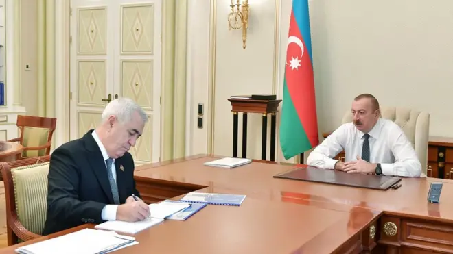 İlham Əliyev "Azərbaycan Dəmir Yolları" Qapalı Səhmdar Cəmiyyətinin sədri Cavid Qurbanovu qəbul edib