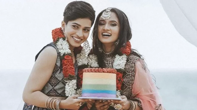 फ़ातिमा नूरा और अदीला नासरीन