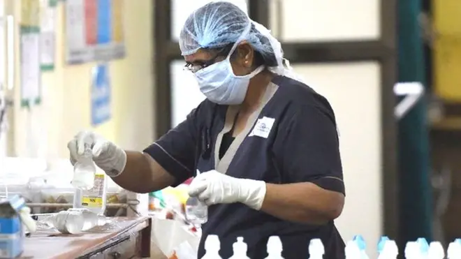 મહિલા નર્સની તસવીર