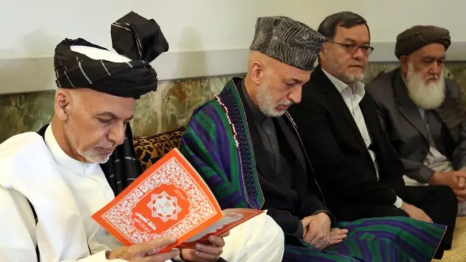 کرزی:‌ طالبانو ته نور ورور نه وایم؛ د افغانانو وژونکي ترهګر دي