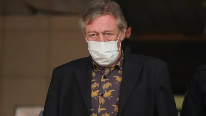 Михаил Ефремов у здания Пресненского суда