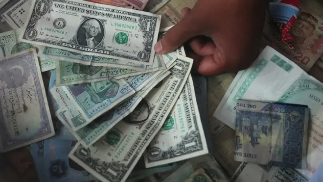 انٹر بینک میں قیمت بڑھنے کے بعد اس کا اثر اوپن مارکیٹ میں بھی دیکھا گیا۔