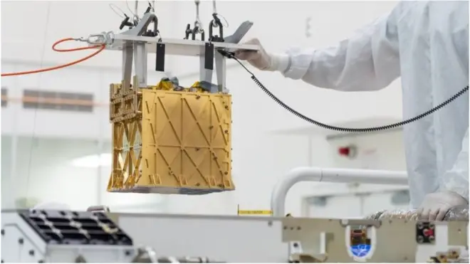 బ్రెడ్ టోస్టర్ సైజులో ఉండే మోక్సీ యూనిట్