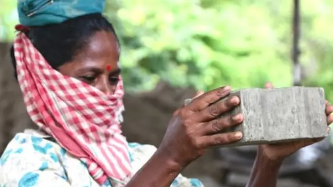 महिला मज़दूर