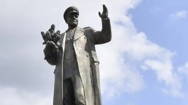 22 августа этого года неизвестные облили памятник красной краской и написали на постаменте "Нет кровавому маршалу, не забудем"