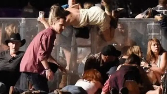 කලබල වූ පිරිස