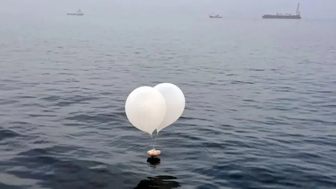 Severna Koreja šalje balone sa smećem, a Južna Koreja je dolučila da na granici ponovo širi propagandu protiv režima u Pjogjangu