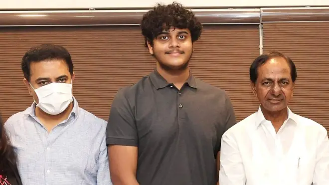 కేటీఆర్, హిమాన్షు, కేసీఆర్