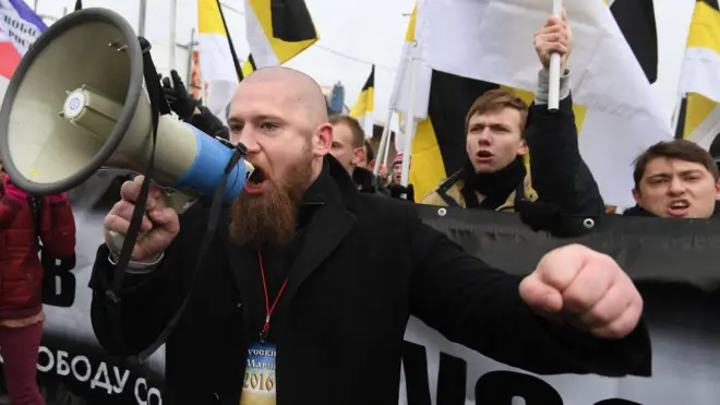 Власти Москвы лишь 3 ноября дали официальное разрешение на проведение "Русского марша"