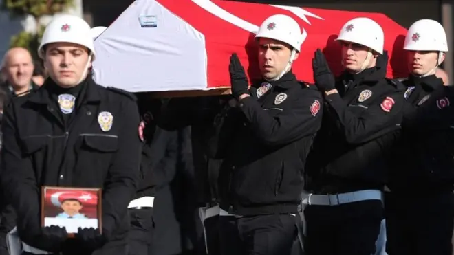 حداد في تركيا بعد تفجيرين في اسطنبول