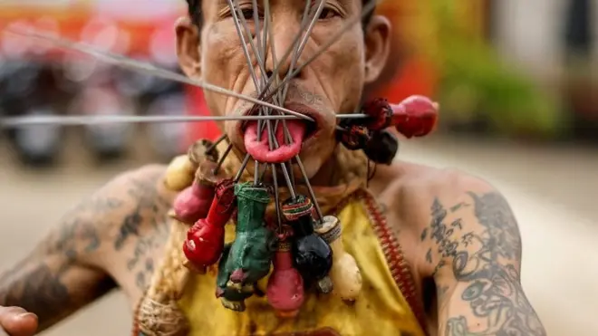 tajland festival pirsinga