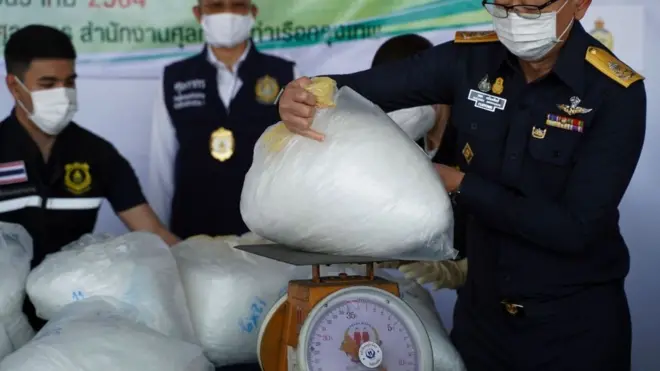 กรมศุลกากรแถลงข่าวการจับกุมยาไอซ์ จำนวน 193.5 กิโลกรัม รวมมูลค่า 116 ล้านบาทที่เตรียมส่งไปยังออสเตรเลีย เมื่อเดือน ธ.ค. 2564