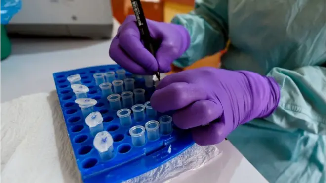 Trois grandes firmes pharmaceutiques accusées de "résister" ont été fermées