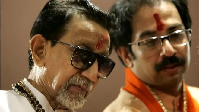 ठाकरे परिवार: रिमोट कंट्रोल से मुख्यमंत्री तक