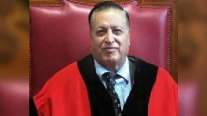 ہوم آفس کے مترجم عمر افضل کو تقریباً چھ زبانوں پر عبور حاصل تھا