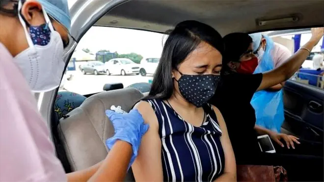 वैक्सीन