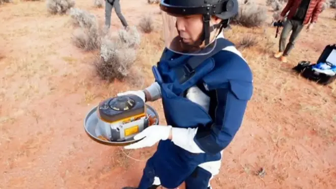 عيّنات ثمينة من كويكب تهبط بأمان إلى الأرض