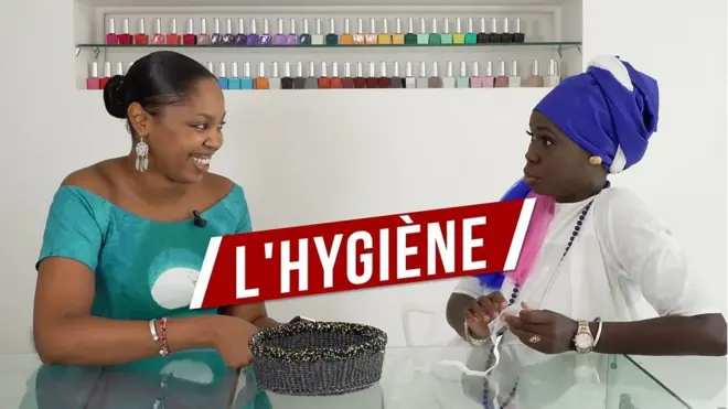 Des femmes et un gynécologues parlent de la toilette intime, de la lingerie et des poils pubiens.