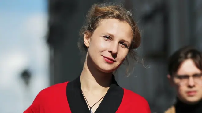 Участницу Pussy Riot Марию Алехину второй раз подряд арестовывают на 15 суток по статье о неповиновении полиции. Сама она с конца января находится под домашним арестом по "санитарному делу"