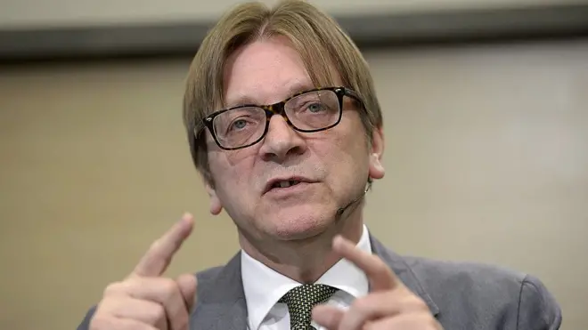 По мнению представителя ЕС, за переговорами о "брексите" должны следить праламенты обеих сторон