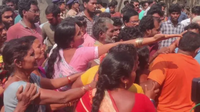 ఆయిల్ ట్యాంక్‌లో