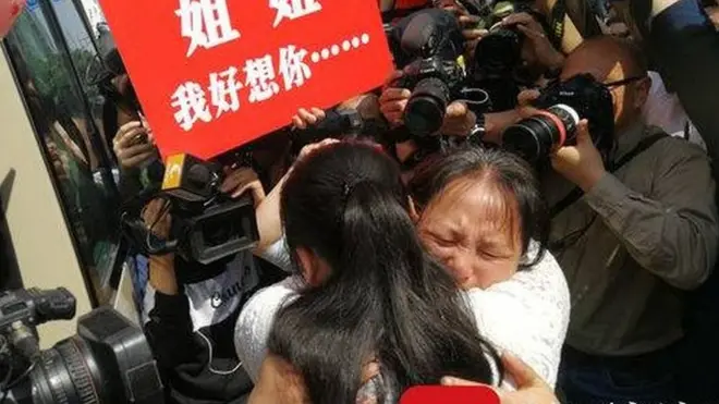 Kang Jing, 27, videla je svoju majku posle 24 godine